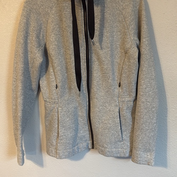 Lululemon Cinchable Grey Jacket Size 8 - Picture 3 of 6